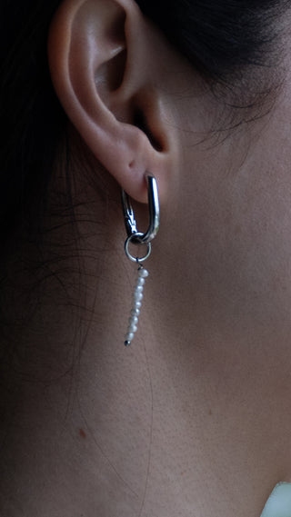 Chain Reaction Pearl Charm